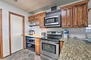 Lakefront Home < 3 Miles to Historic Granbury!