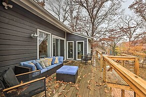Lakefront Rogers Getaway w/ Hot Tub & Deck!