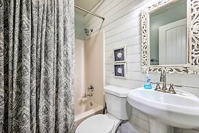 Lakefront Rogers Getaway w/ Hot Tub & Deck!