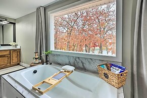 Lakefront Rogers Getaway w/ Hot Tub & Deck!