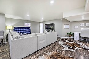 Lakefront Rogers Getaway w/ Hot Tub & Deck!