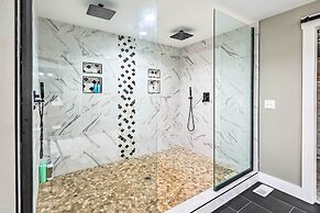 Lakefront Rogers Getaway w/ Hot Tub & Deck!