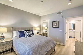 Modern Irvine Condo w/ Pool - 7 Mi to Beach!