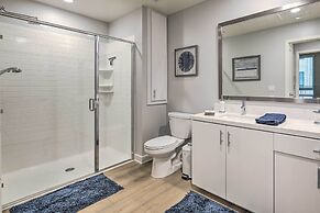 Modern Irvine Condo w/ Pool - 7 Mi to Beach!