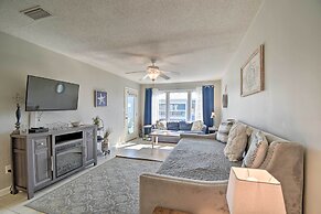 Gulf Shores Condo: Private Balcony & Beach Views!