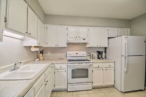 Gulf Shores Condo: Private Balcony & Beach Views!