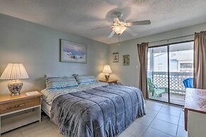 Gulf Shores Condo: Private Balcony & Beach Views!