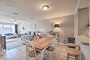 Gulf Shores Condo: Private Balcony & Beach Views!