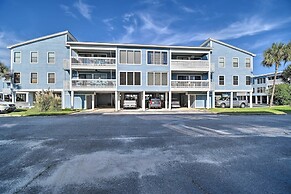 Gulf Shores Condo: Private Balcony & Beach Views!