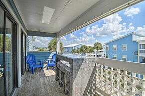 Gulf Shores Condo: Private Balcony & Beach Views!