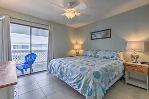 Gulf Shores Condo: Private Balcony & Beach Views!