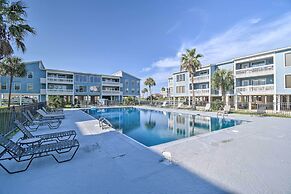 Gulf Shores Condo: Private Balcony & Beach Views!