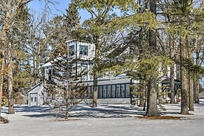Historic Backus Home, Steps to Pine Mountain Lake!