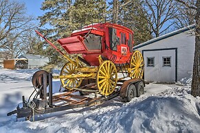 Historic Backus Home, Steps to Pine Mountain Lake!