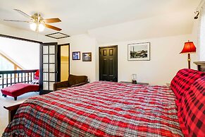 Roomy Alma Cabin w/ Pool Table: Ski, Hike, & Fish!