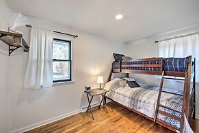 Marietta Home w/ Private Hot Tub, Pool Table!