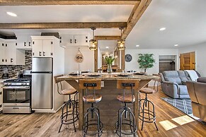 Marietta Home w/ Private Hot Tub, Pool Table!