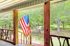 Classic Cabin Nature Retreat: Hike On-site!