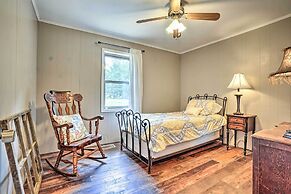 Hike On-site: Classic Cabin Nature Retreat