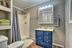 Hike On-site: Classic Cabin Nature Retreat