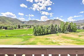 Peaceful Midway Studio w/ Mountain + Golf Views!