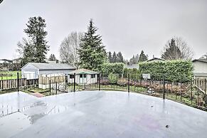 Spacious Kent Home ~ 17 Mi to Dtwn Seattle!