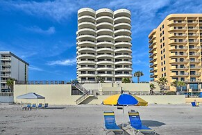 Sleek Beachfront Getaway w/ Community Perks!