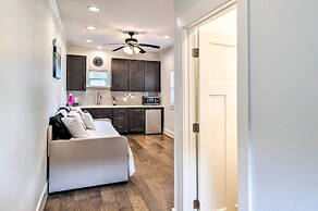 Central & Cozy Houston Studio - Pets Welcome!