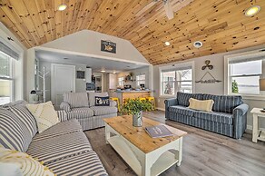 Charming Modern Cottage on Houghton Lake!