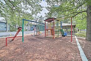 Ozark Mountain Condo ~ 2 Mi to Silver Dollar City!