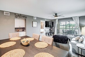 Stylish Fort Myers Condo ~ 2 Mi to Beaches!