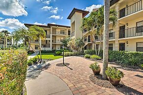 Stylish Fort Myers Condo ~ 2 Mi to Beaches!
