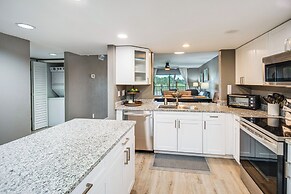 Stylish Fort Myers Condo ~ 2 Mi to Beaches!