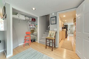 11 Mi to Lake Fife: Farmhouse w/ Yard & Fire Pit!