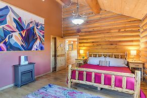 Spacious Fairplay Log Home w/ Patio & Fire Pit!