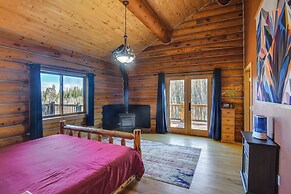 Spacious Fairplay Log Home w/ Patio & Fire Pit!