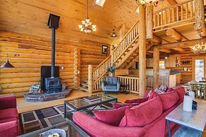 Spacious Fairplay Log Home w/ Patio & Fire Pit!