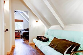 California Cabin Rental - Hike, Ski, Boat!