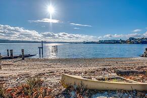 Manette Waterfront: Kayak the Bay & Walk to Town!