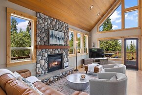 Cle Elum Cabin Rental Near Suncadia Resort!