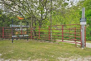 'cedar Falls Cabin 4': Nestled by Honey Creek