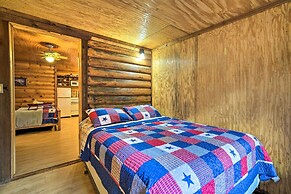 'cedar Falls Cabin 4': Nestled by Honey Creek