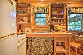 'cedar Falls Cabin 4': Nestled by Honey Creek