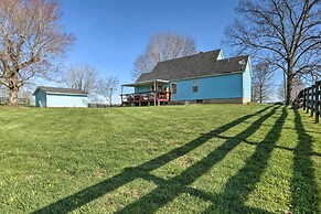 Charming East Bernstadt Retreat < 6 Acre Farm!