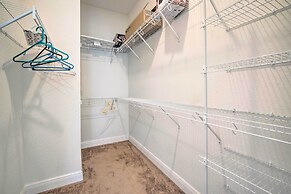 Sleek Tavares Condo 3 Miles to Downtown