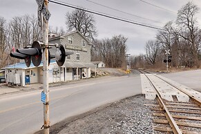Finger Lakes Retreat: 3 Mi to Seneca & Keuka Lake