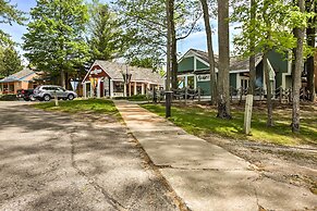 Condo on First Green w/ Deck at Schuss Mountain!
