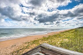 Sun-soaked Condo w/ Balcony - Steps to Beach!