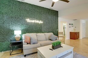 Spacious Largo Retreat: Private Pool & Yard!