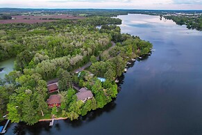Lakefront Family Retreat w/ Private Dock!